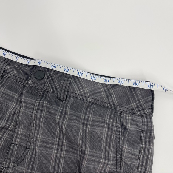 Quiksilver Amphibians Hybrid Men's 32 Gray Plaid Surfer Skater Y2K Swim Trunks - Picture 4 of 12